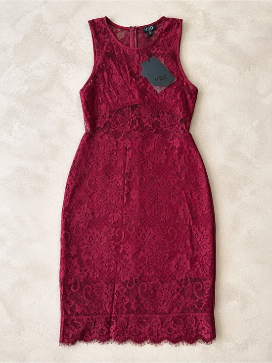NBD Dresses & Skirts - NBD Women’s Wine Red Floral Lace Sheath Cocktail Midi Dress Size S NWT